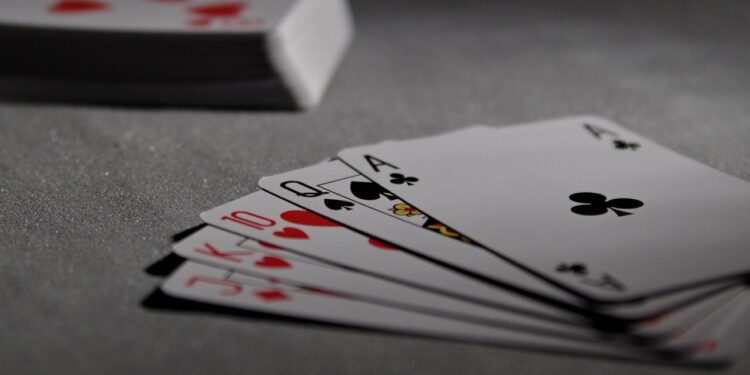playing-cards-gb22b9799b_1280