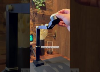 【新時代のWebカメラ？】面白いガジェット見つけました #shorts #ガジェット #ウェブカメラ #webカメラ #デスク周り