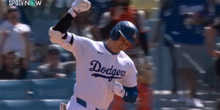 【ドジャース・大谷翔平 4試合ぶり31号、日米通算250号！】またも偉業達成！同点に追いつかれた8回に二者連続のホームラン