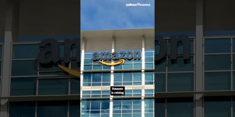 @amazon raises warehouse workers base pay to $22 an hour #shorts