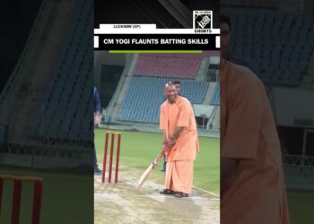 CM Yogi plays cricket after inaugurating Akhil Bhartiya Cricket Tournament