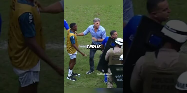 Dan Semua Pemain Termasuk Pelatih Pun Pergi 🤣