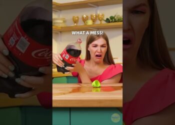 Cute kitty gadget 💛#shorts