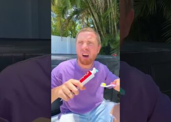 Introducing the “VitaWear SmartBand,” a next-generation wearable gadget