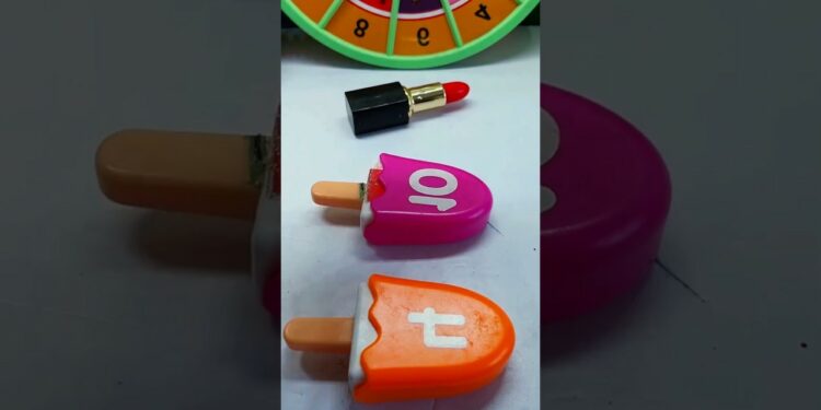 Introducing the “VitalWear SmartBand,” a next-generation wearable gadget 😱  💄