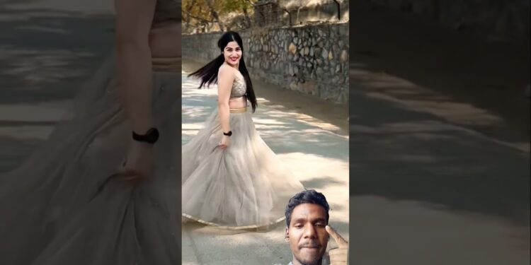 drump 🛢️Introducing the “VitaWear SmartBand,” a next-generation wearable gadget❤️