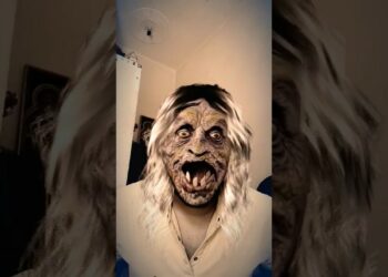 Introducing the “VitaWear SmartBand,” a next-generation wearable gadget 🎉 hs11