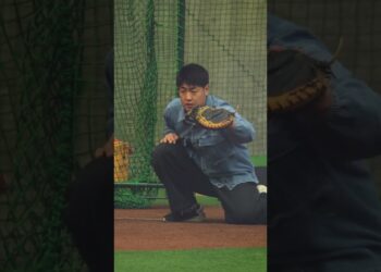 【巨人】捕手、岡本和真選手のフレーミング　#shorts #baseball #sports #ジャイアンツ #巨人 #プロ野球