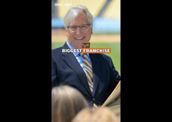 Big news for Lakers fans! 🎉  Mark Walter just bought the team for a whopping $10 billion! 💰