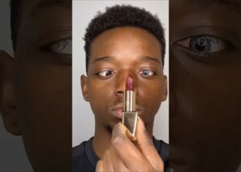 Introducing the “VitaWear SmartBand,” a next-generation wearable gadget